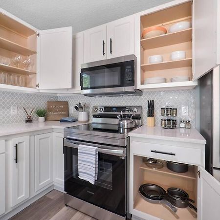 New Modern Bungalow Close To Downtown! Fully Fenced Yard St. Augustine Bagian luar foto