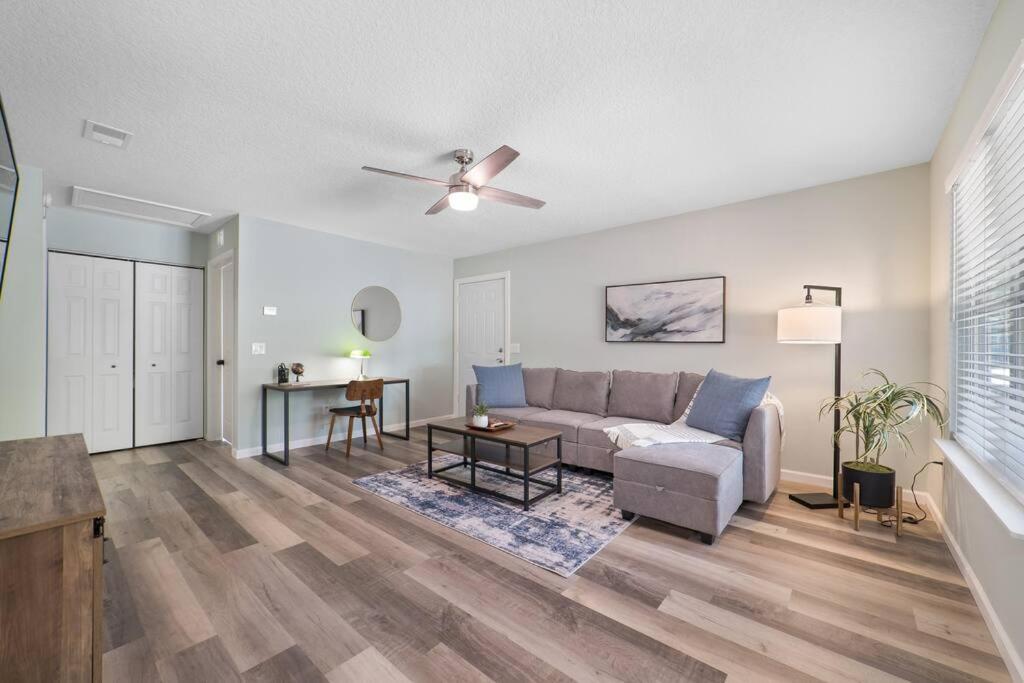 New Modern Bungalow Close To Downtown! Fully Fenced Yard St. Augustine Bagian luar foto