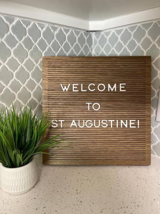 New Modern Bungalow Close To Downtown! Fully Fenced Yard St. Augustine Bagian luar foto