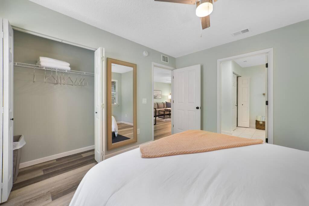 New Modern Bungalow Close To Downtown! Fully Fenced Yard St. Augustine Bagian luar foto